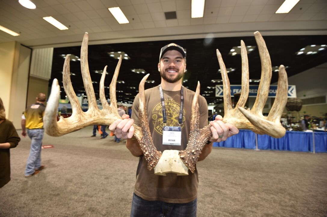 Bowhunting Passion Drives Packers’ Janis to ATA Trade Show