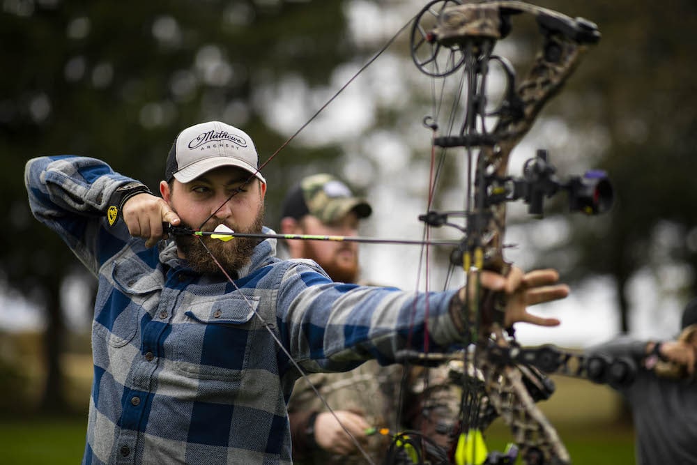 Should I Shoot with One or Both Eyes Open When Bowhunting?